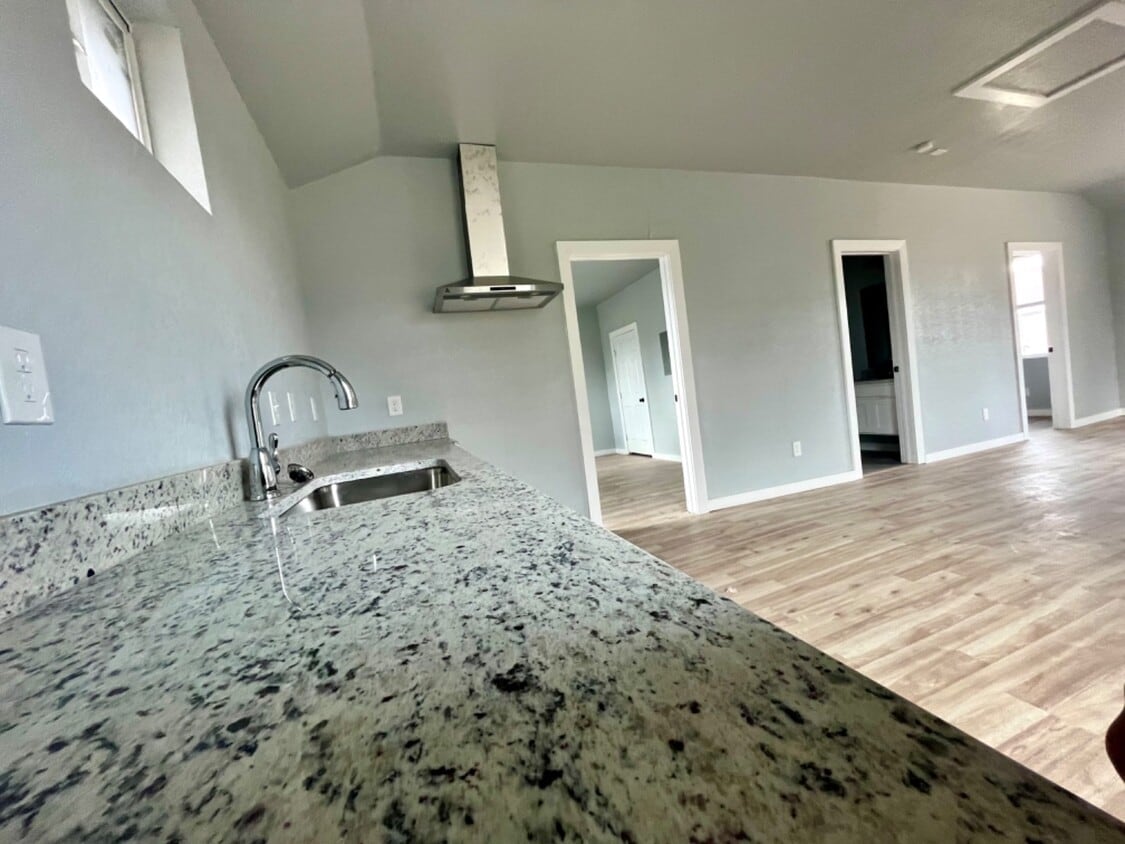 Photo - 2702 Observation Dr - 3