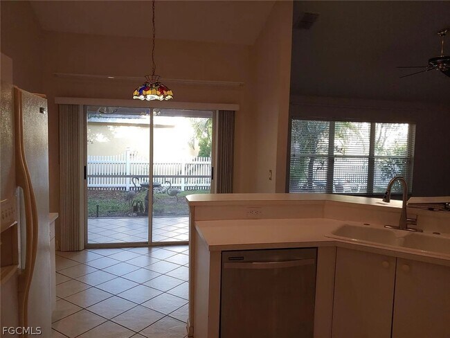 Foto del edificio - 15232 Cricket Ln