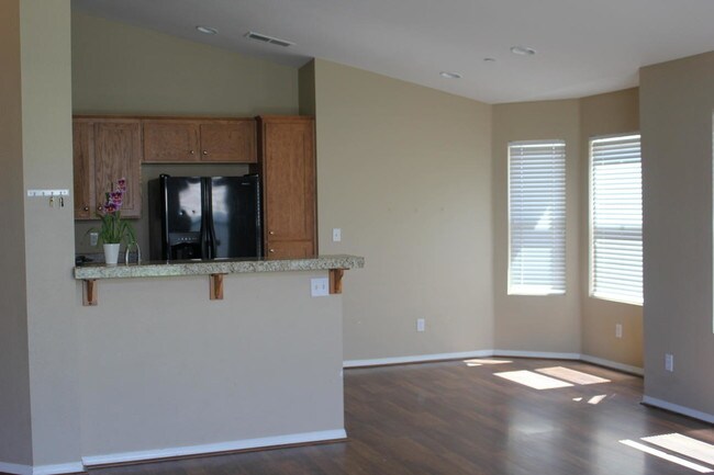 Building Photo - 32011 Evening Primrose Trail