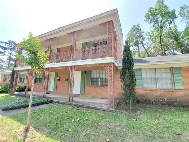 Building Photo - 505 Williams St