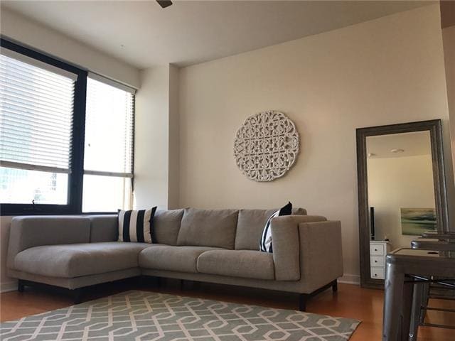 Foto del edificio - 1200 Main St