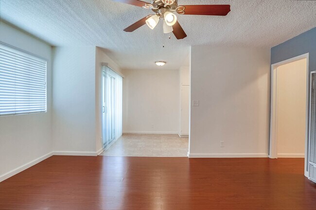 Building Photo - 6117 11th Ave