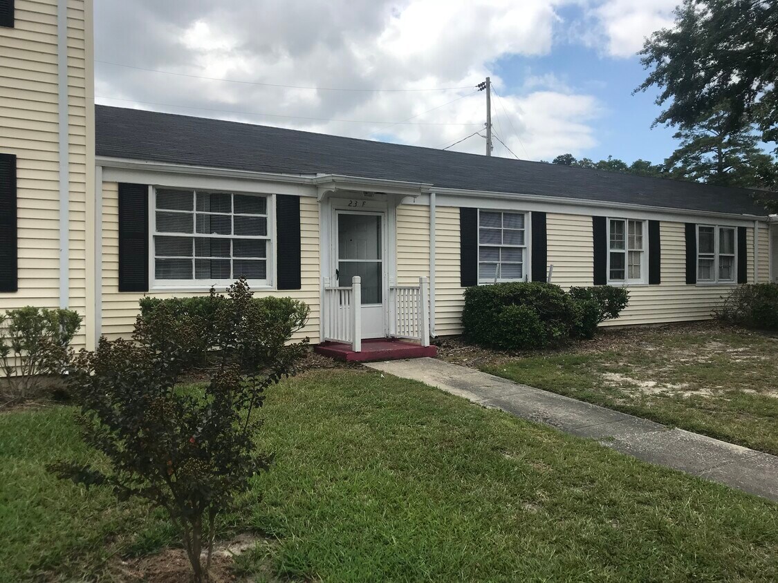 Foto principal - 320 S Beltline Blvd