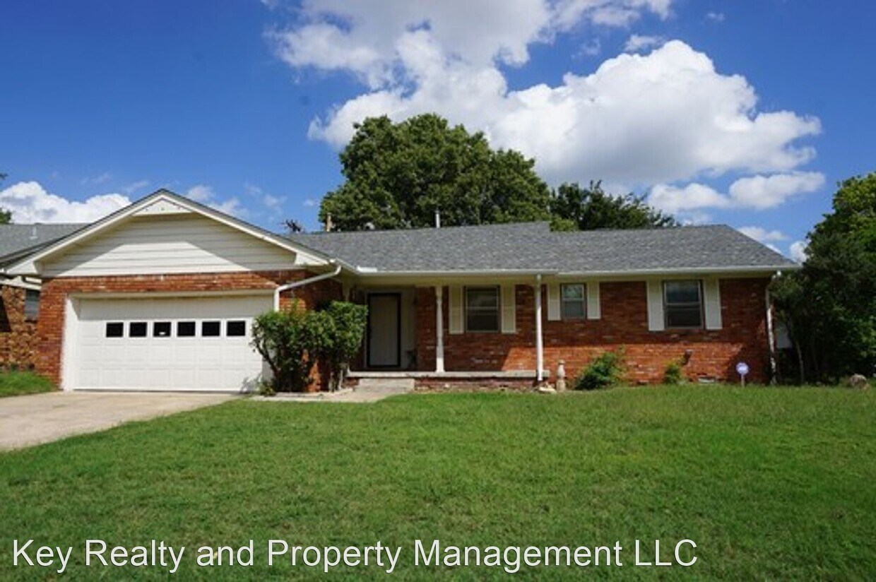Foto principal - 3 br, 1.5 bath House - 3801 NW 57th St