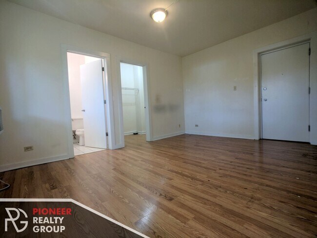 Building Photo - 1850 N Humboldt Blvd