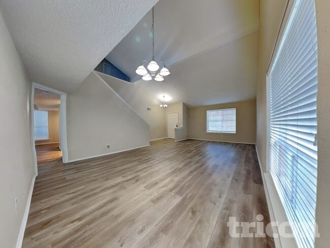 Building Photo - 1223 Cowden Ct