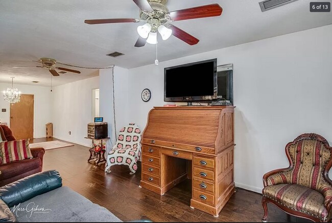 Foto del edificio - 1139 Dudley Ln