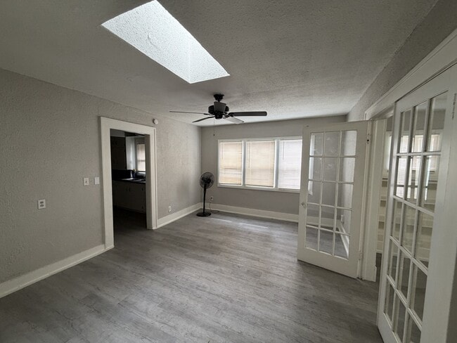 Building Photo - 2315 15th St