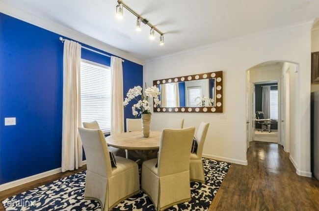 Building Photo - 5300 Serene Hills Dr
