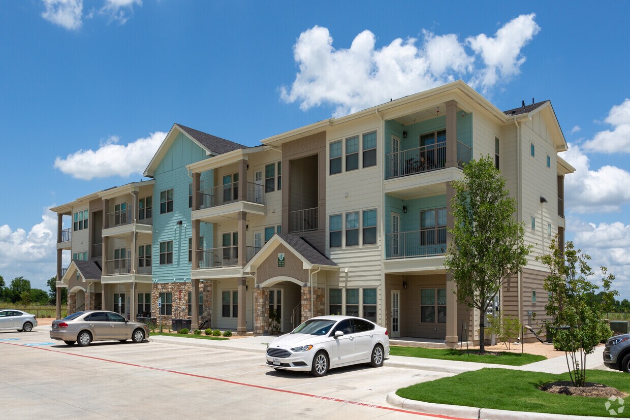 The Stanton Apartments in Lockhart, TX