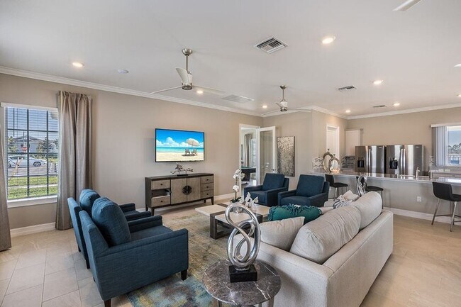 Building Photo - 15021 Wildflower Cir, Naples, FL