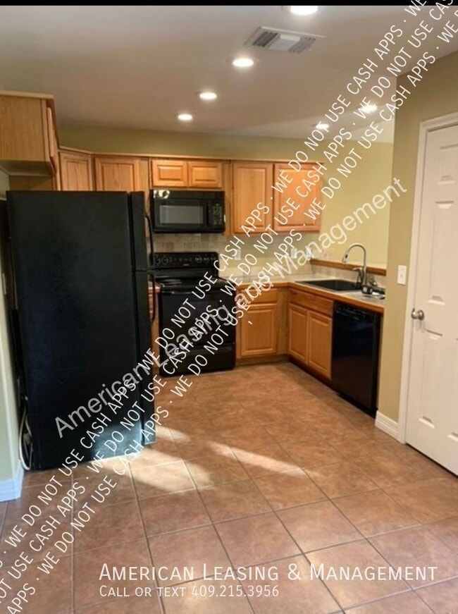 Building Photo - 800 Treadwell Ave