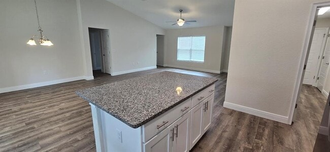 Building Photo - 25 Pecan Drive Pass