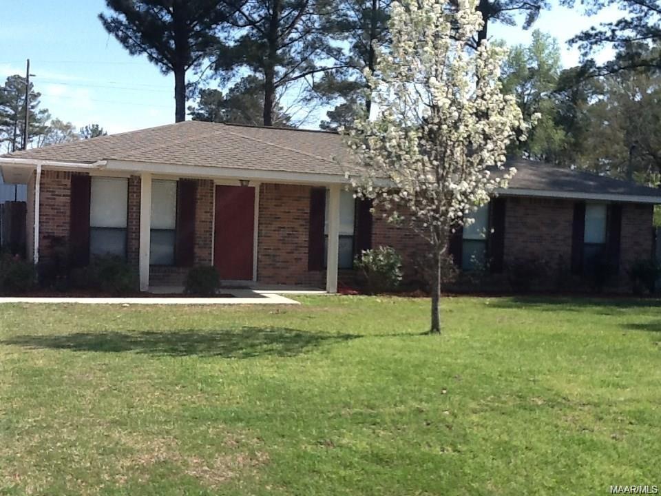 71 Maple St, Wetumpka, AL 36092 House Rental in Wetumpka, AL
