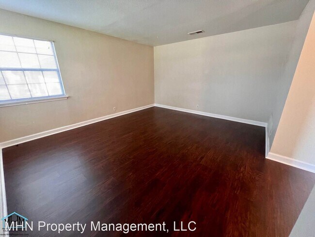 Building Photo - 4 br, 2.5 bath House - 14023 Sunny Glen