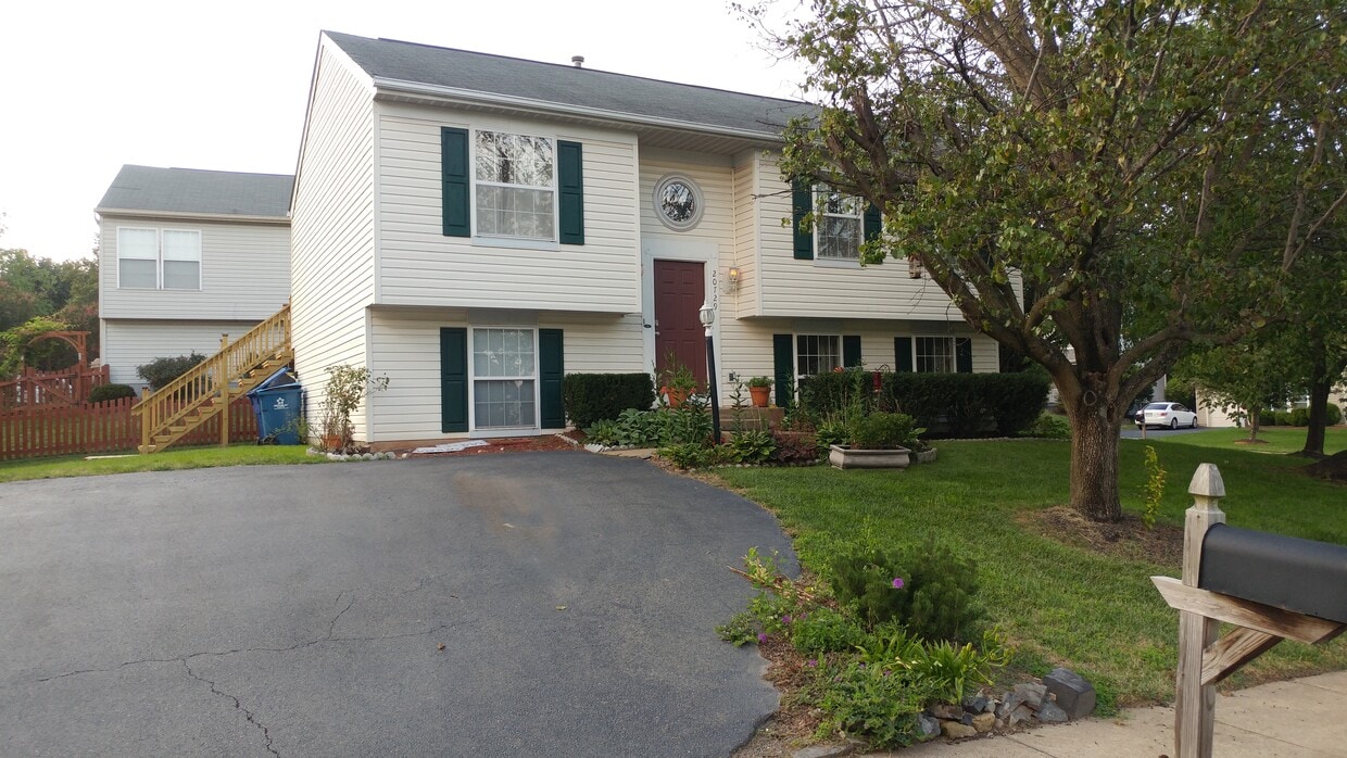 Primary Photo - 20729 Cross Timber Dr