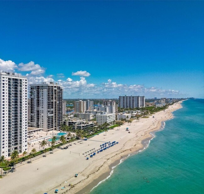 Alrededores - 2401 S Ocean Dr