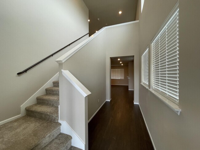 Foto del edificio - 1037 Timberline Ave