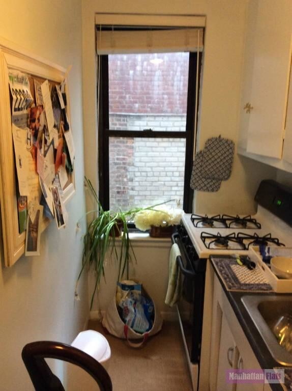 Foto del edificio - 208 E 70th St