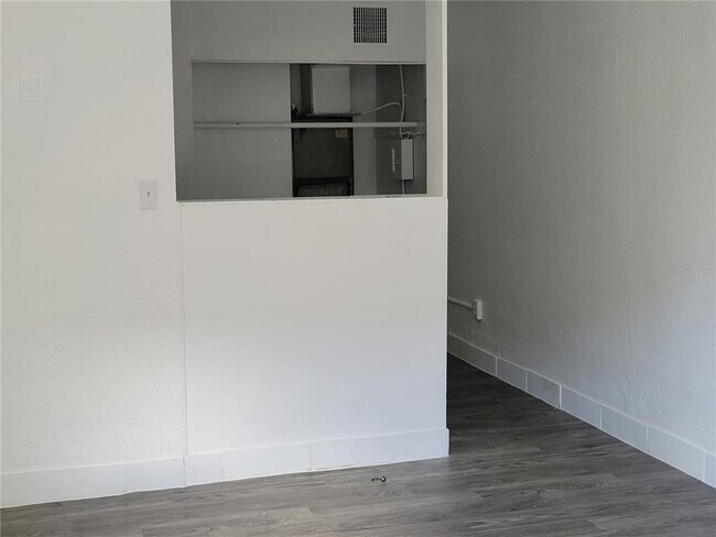 Building Photo - 1114 Pinellas St