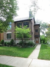 Building Photo - 9126 Ewing Ave