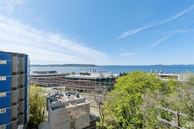 Building Photo - 500 5th Avenue West