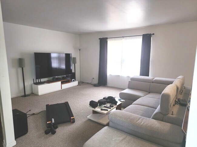 Foto del edificio - 336 Cherrywood Ct