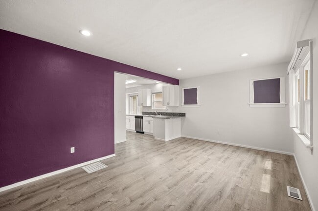 Building Photo - 2604 W Sinto Ave