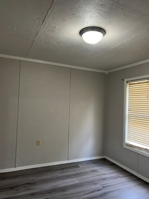 Building Photo - 106 S Bennett St