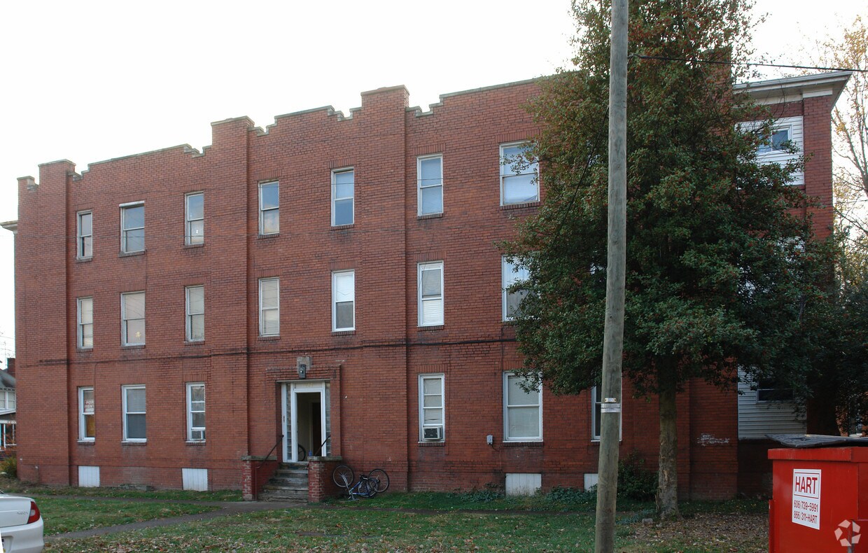 Foto del edificio - 749 3rd St