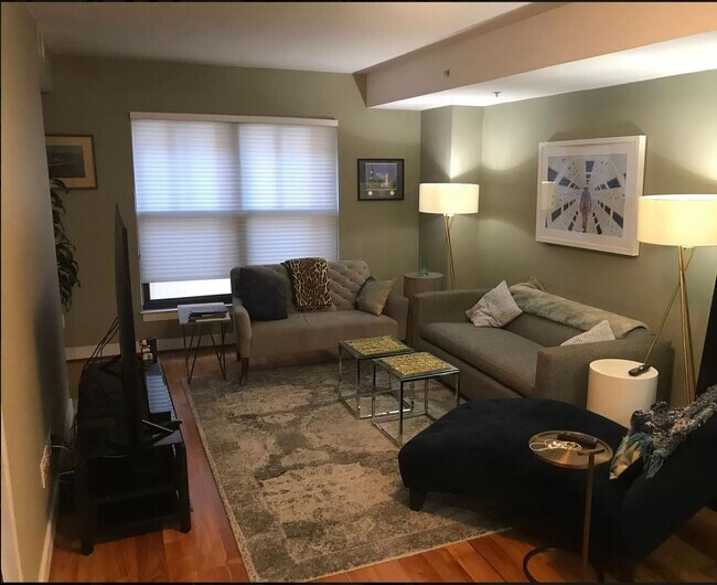 Foto del edificio - 910 M St NW