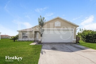 Building Photo - 841 Marquis Ct