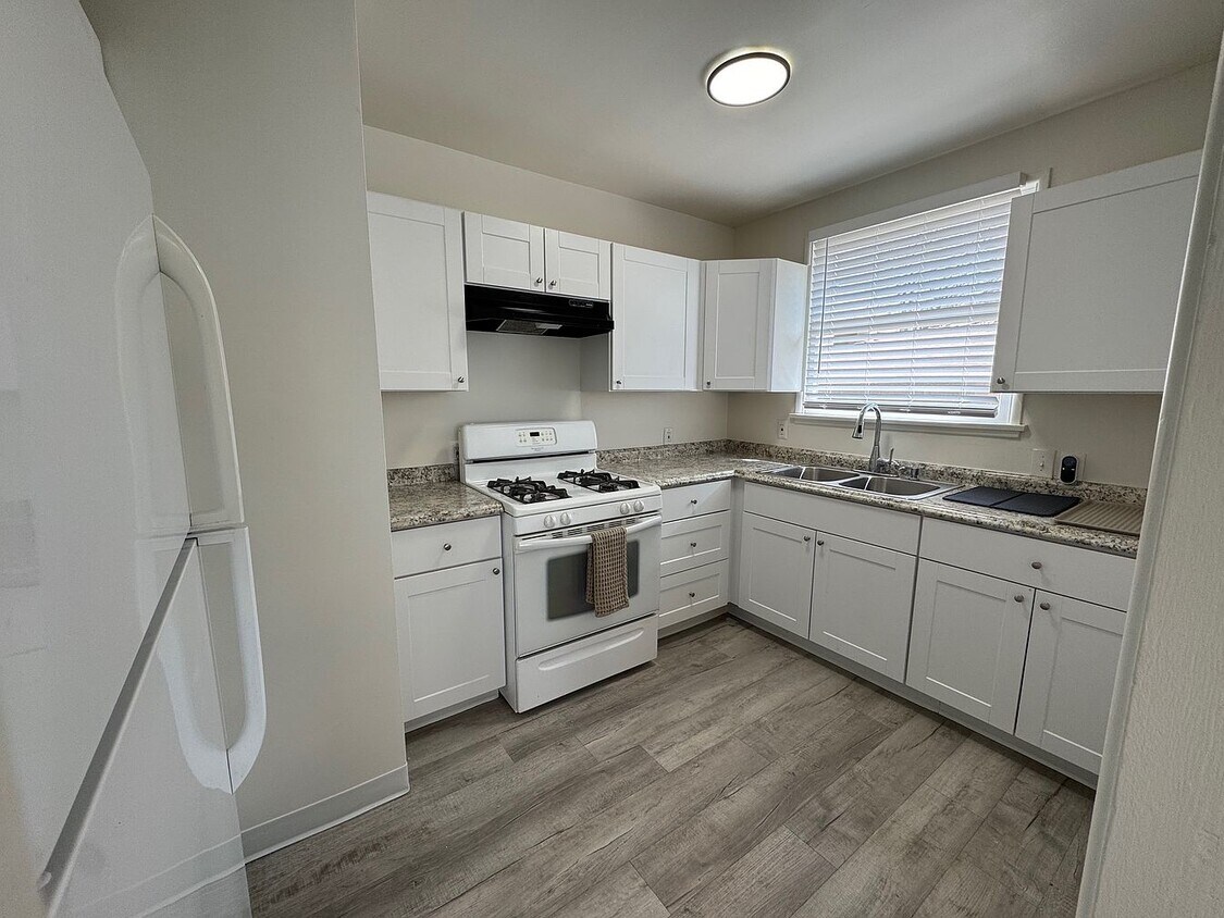 Foto principal - 2153 Cooley Pl