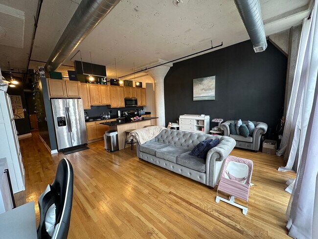 Foto del edificio - 221 E Cullerton St