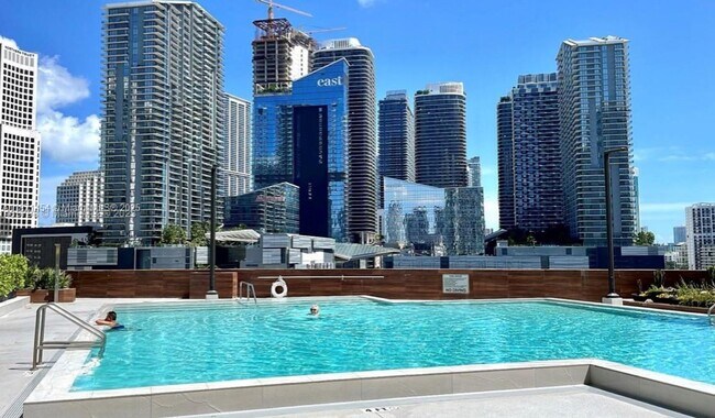 Building Photo - 350 S Miami Ave