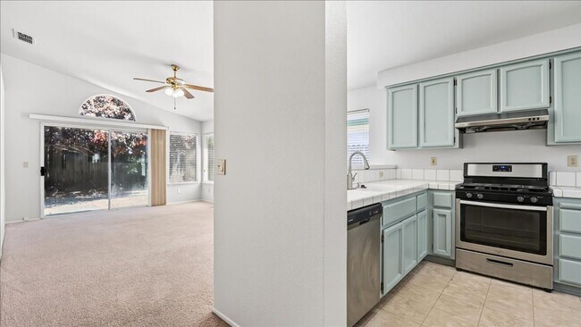 Foto del edificio - 6540 Shasta Creek Way