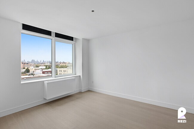 Foto del edificio - 36-20 Steinway St