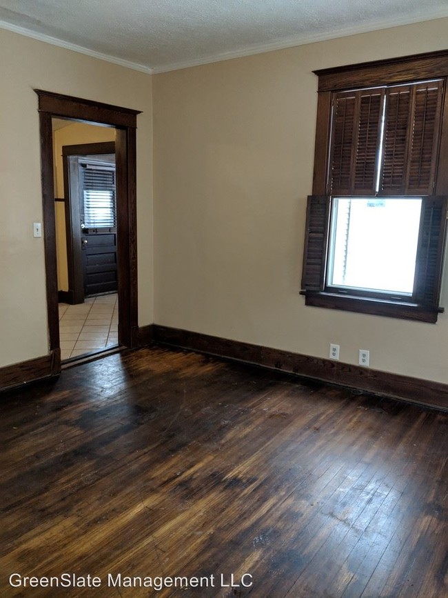 Building Photo - 4906 Underwood Ave