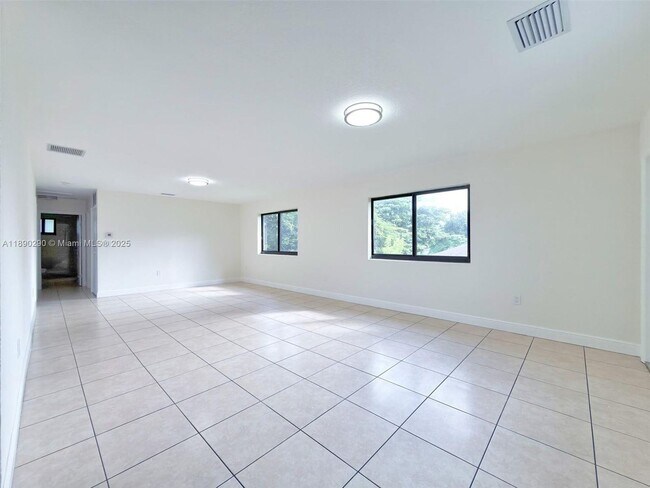 Foto del edificio - 1489 NW 59th St