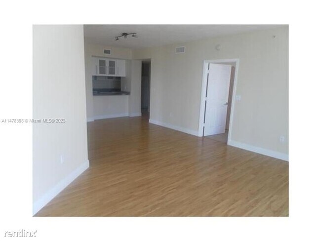 Foto del edificio - 3 br, 2 bath House - 275 NE 18th St Apt 1608