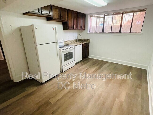 Foto del edificio - 815 Maryland Ave NE