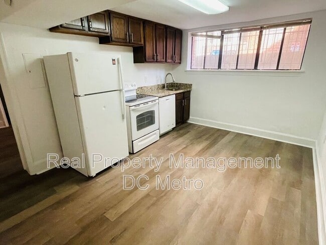 Photo - 815 Maryland Ave NE Apartment
