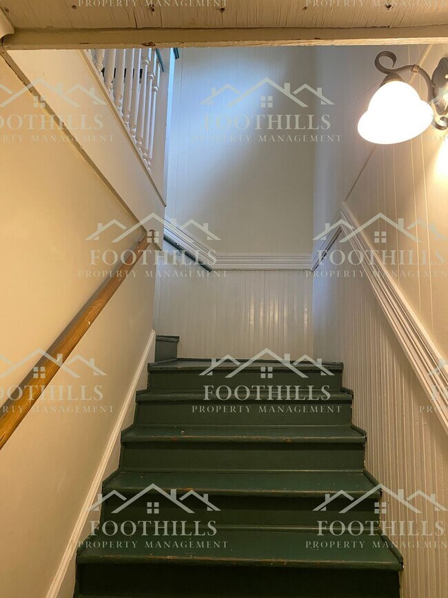 Building Photo - 110 N Prevost St