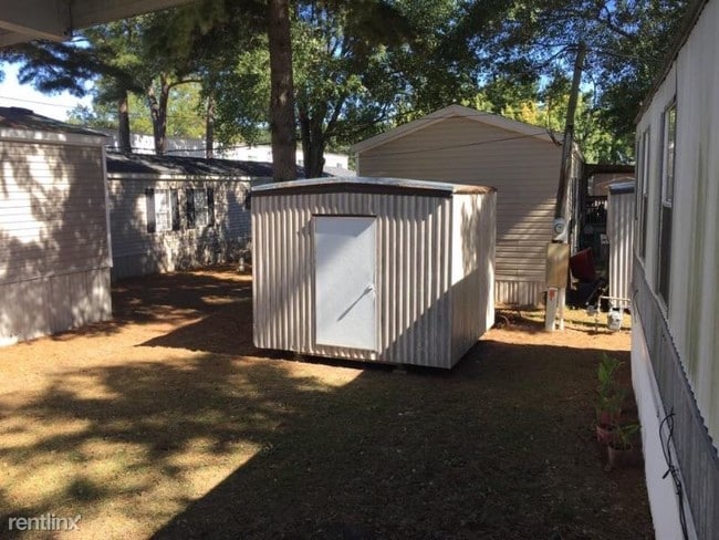 Building Photo - 2 br, 2 bath Mobile Home - 152 Betty Ln #18