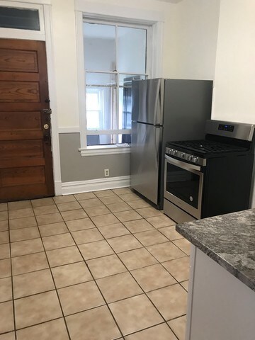 Foto del edificio - 3744 N Racine Ave