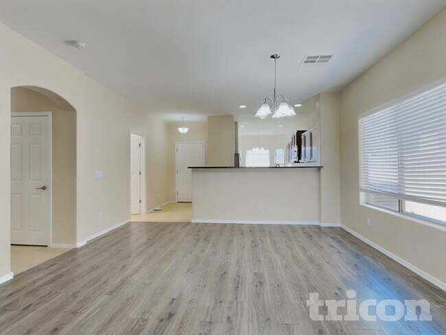 Foto del edificio - 37020 W Mondragone Ln