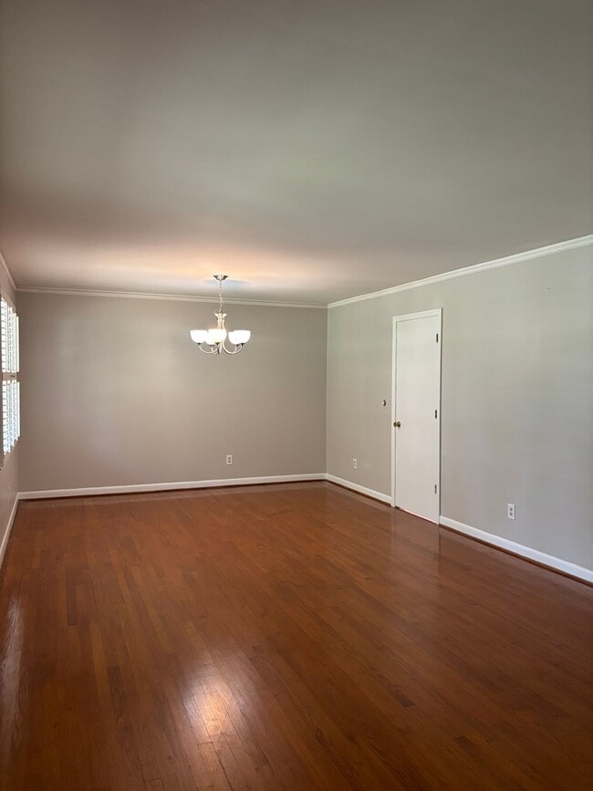 Building Photo - 810 Haynsworth St