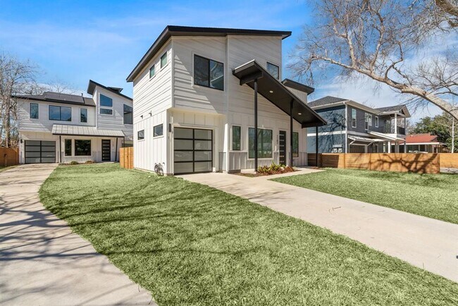 Building Photo - 1102 Tillery St