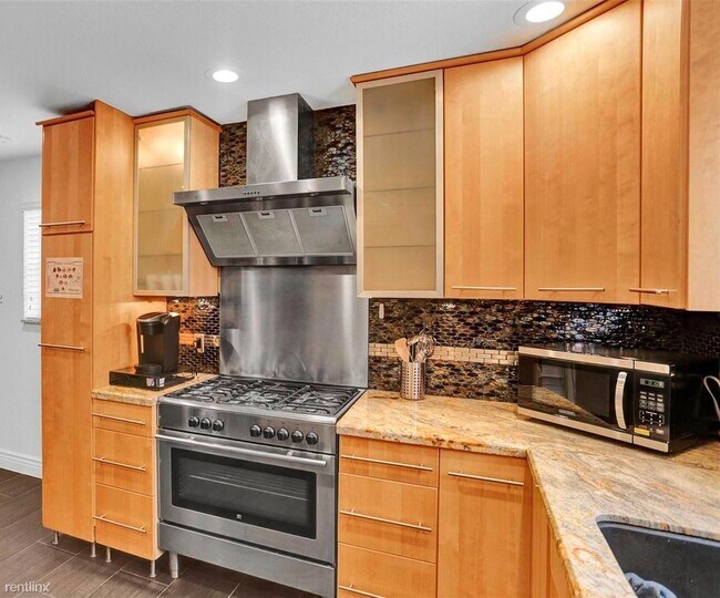 Foto del edificio - 3 br, 2 bath House - 1825 N 47th Avenue