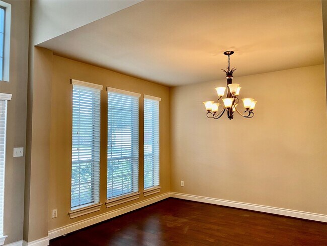 Foto del edificio - 25503 Lockspur Dr